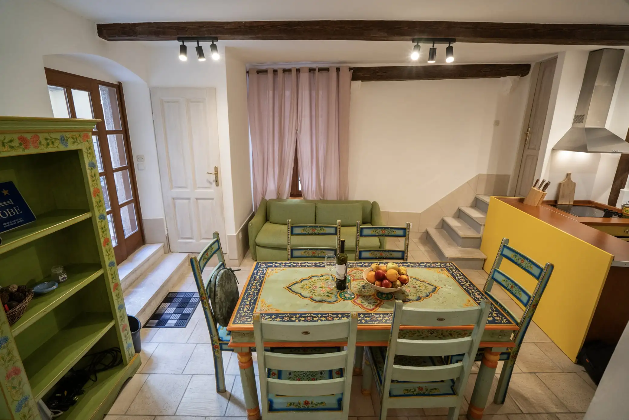 Apartma Mali